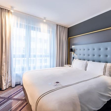 Premier Inn Darmstadt City Centre Экстерьер фото