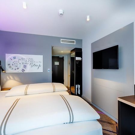 Premier Inn Darmstadt City Centre Экстерьер фото