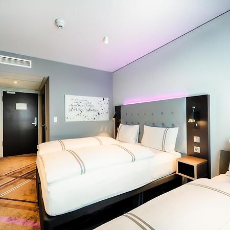 Premier Inn Darmstadt City Centre Экстерьер фото