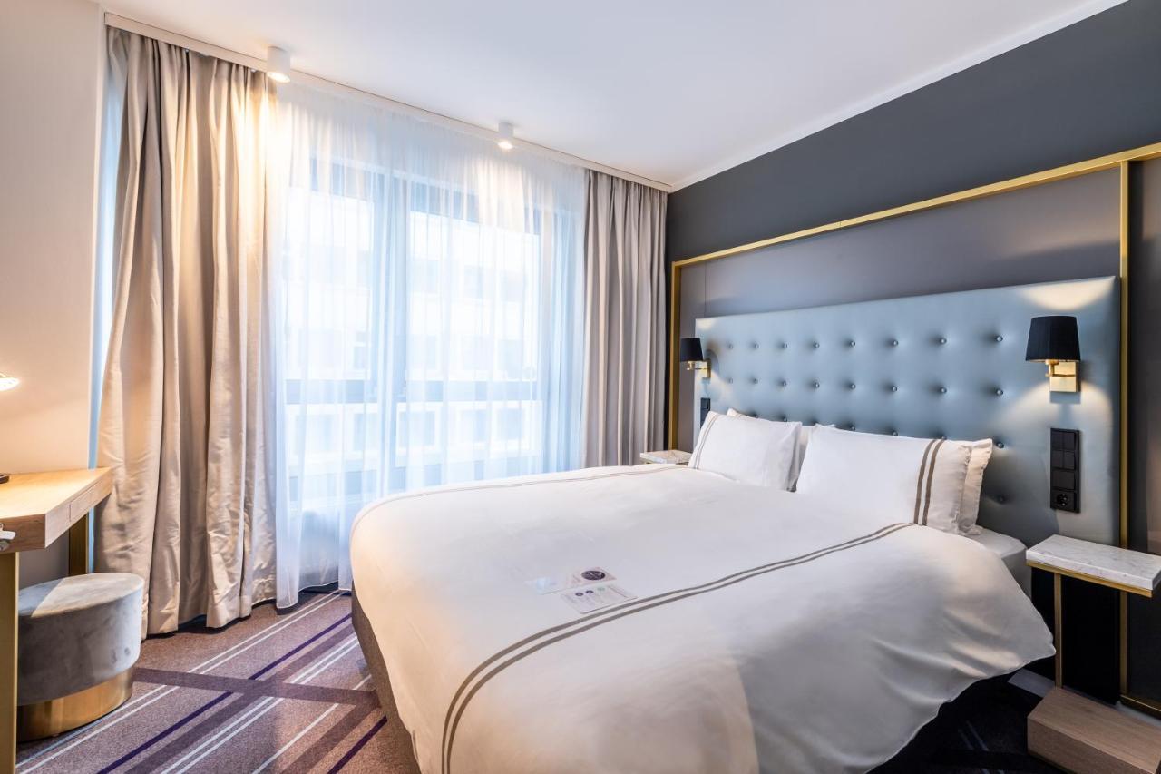 Premier Inn Darmstadt City Centre Экстерьер фото