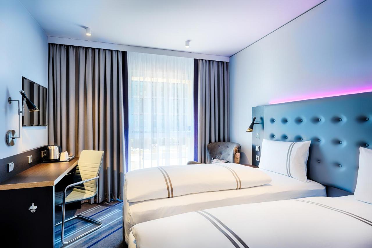 Premier Inn Darmstadt City Centre Экстерьер фото