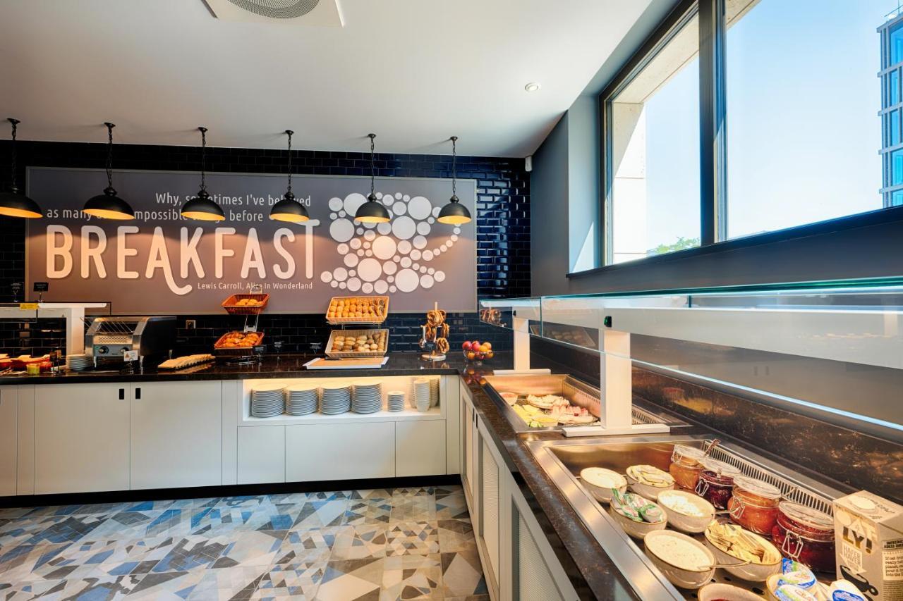 Premier Inn Darmstadt City Centre Экстерьер фото