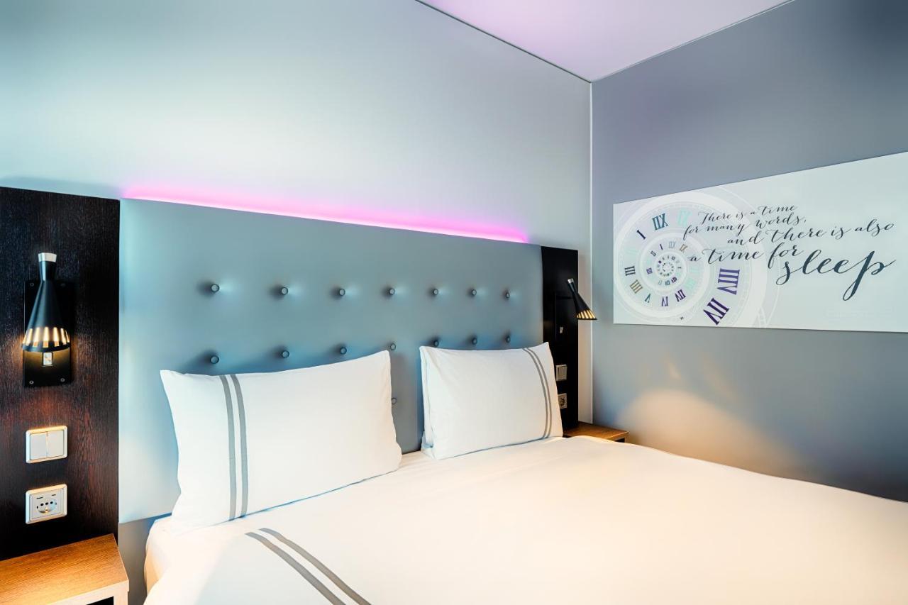 Premier Inn Darmstadt City Centre Экстерьер фото