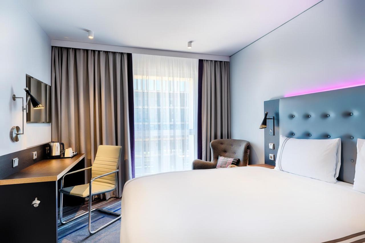 Premier Inn Darmstadt City Centre Экстерьер фото