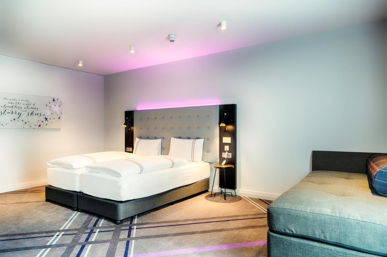 Premier Inn Darmstadt City Centre Экстерьер фото