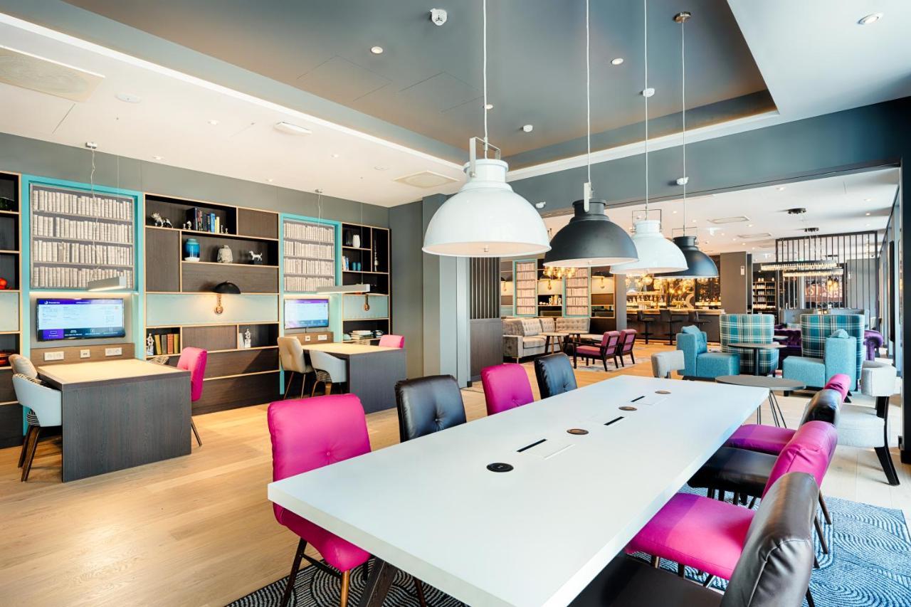 Premier Inn Darmstadt City Centre Экстерьер фото