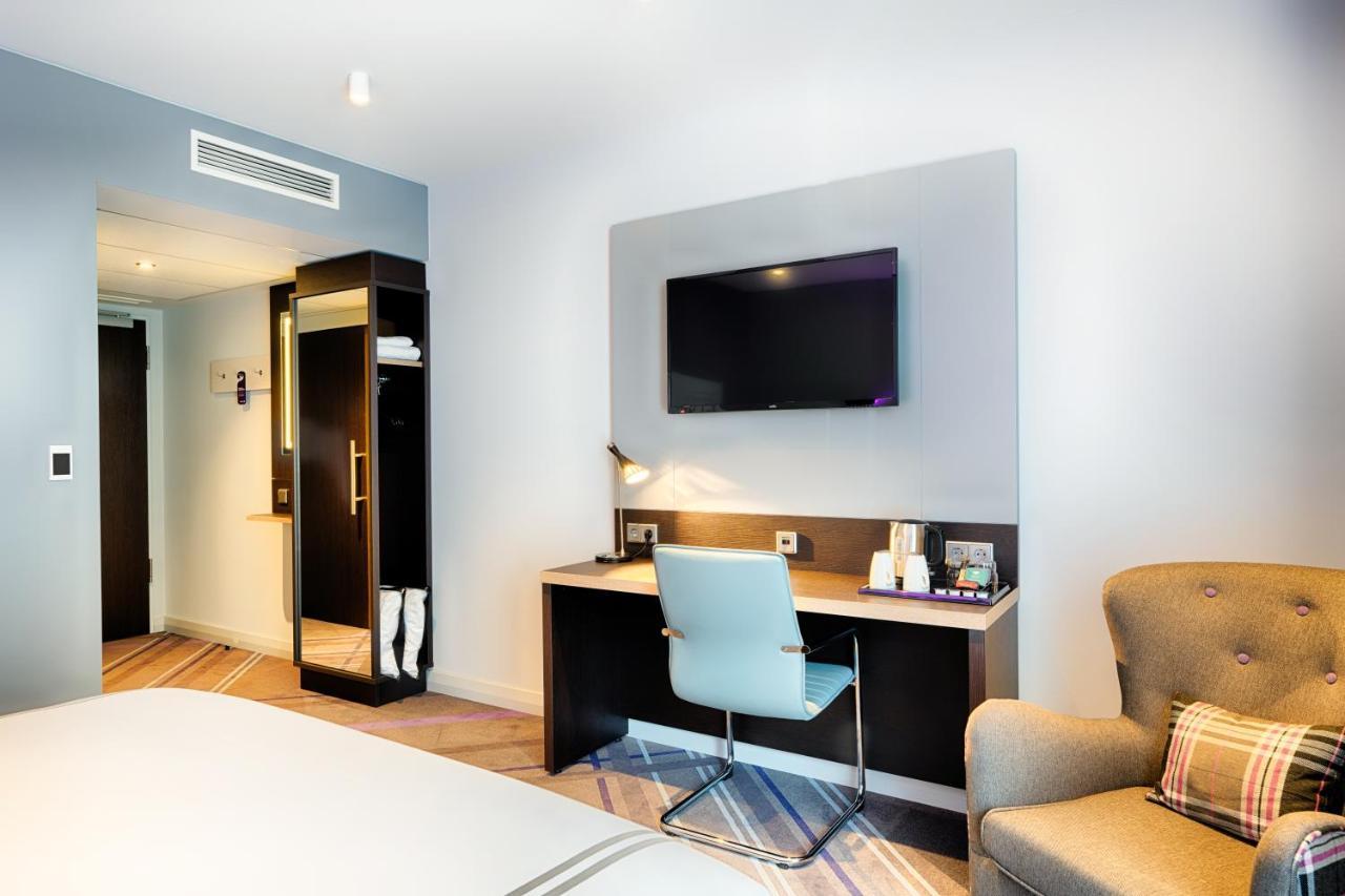 Premier Inn Darmstadt City Centre Экстерьер фото