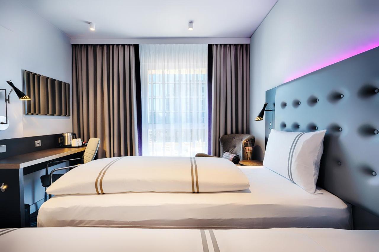 Premier Inn Darmstadt City Centre Экстерьер фото